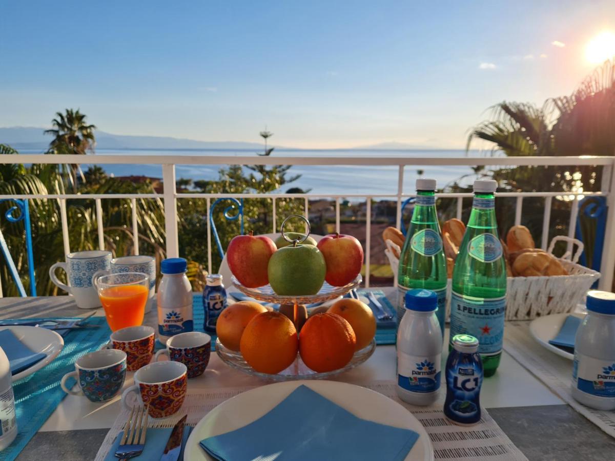Ninfa Sul Mare Apartments 50 M E T R I Dal Mare Best Breakfast And Free Parking Capo Vaticano Bagian luar foto