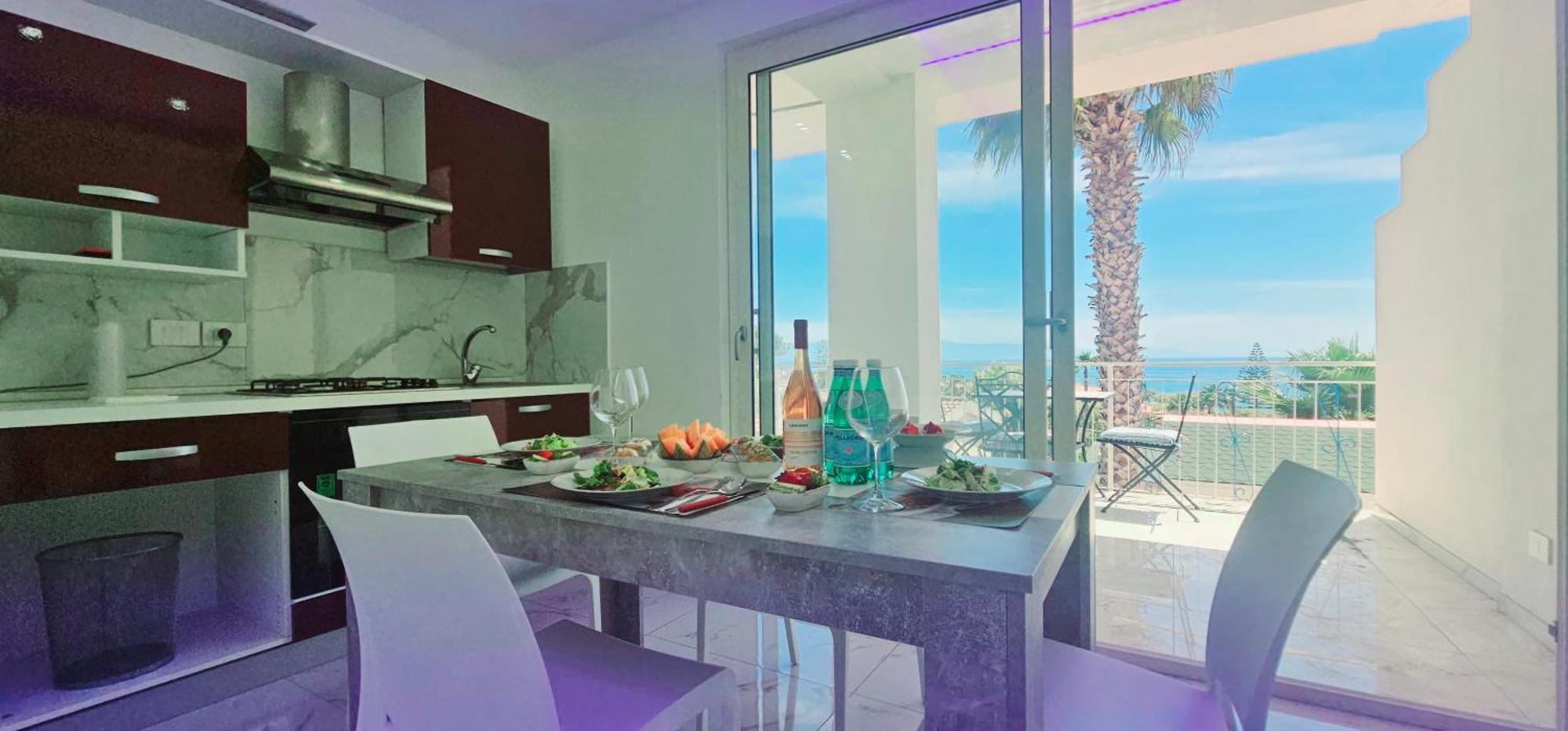 Ninfa Sul Mare Apartments 50 M E T R I Dal Mare Best Breakfast And Free Parking Capo Vaticano Bagian luar foto