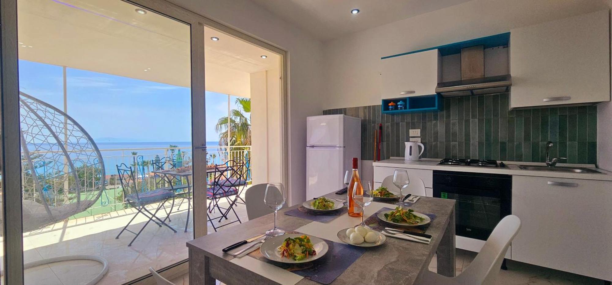 Ninfa Sul Mare Apartments 50 M E T R I Dal Mare Best Breakfast And Free Parking Capo Vaticano Bagian luar foto