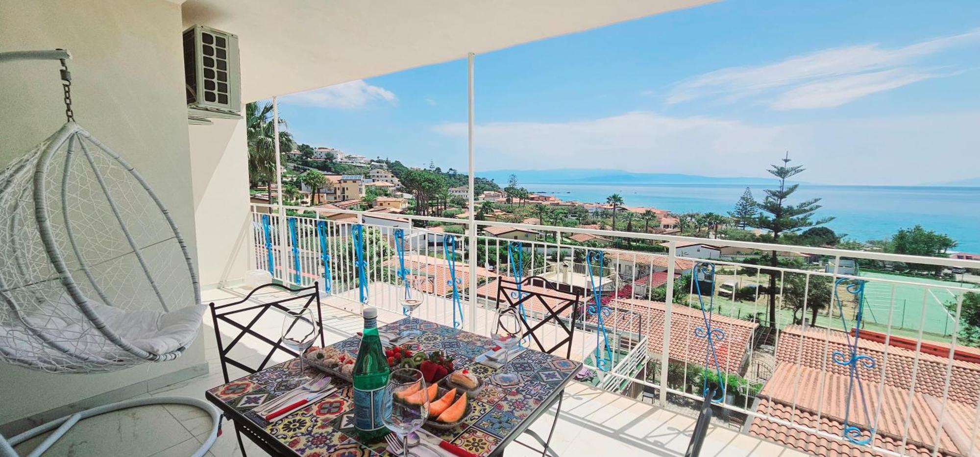 Ninfa Sul Mare Apartments 50 M E T R I Dal Mare Best Breakfast And Free Parking Capo Vaticano Bagian luar foto